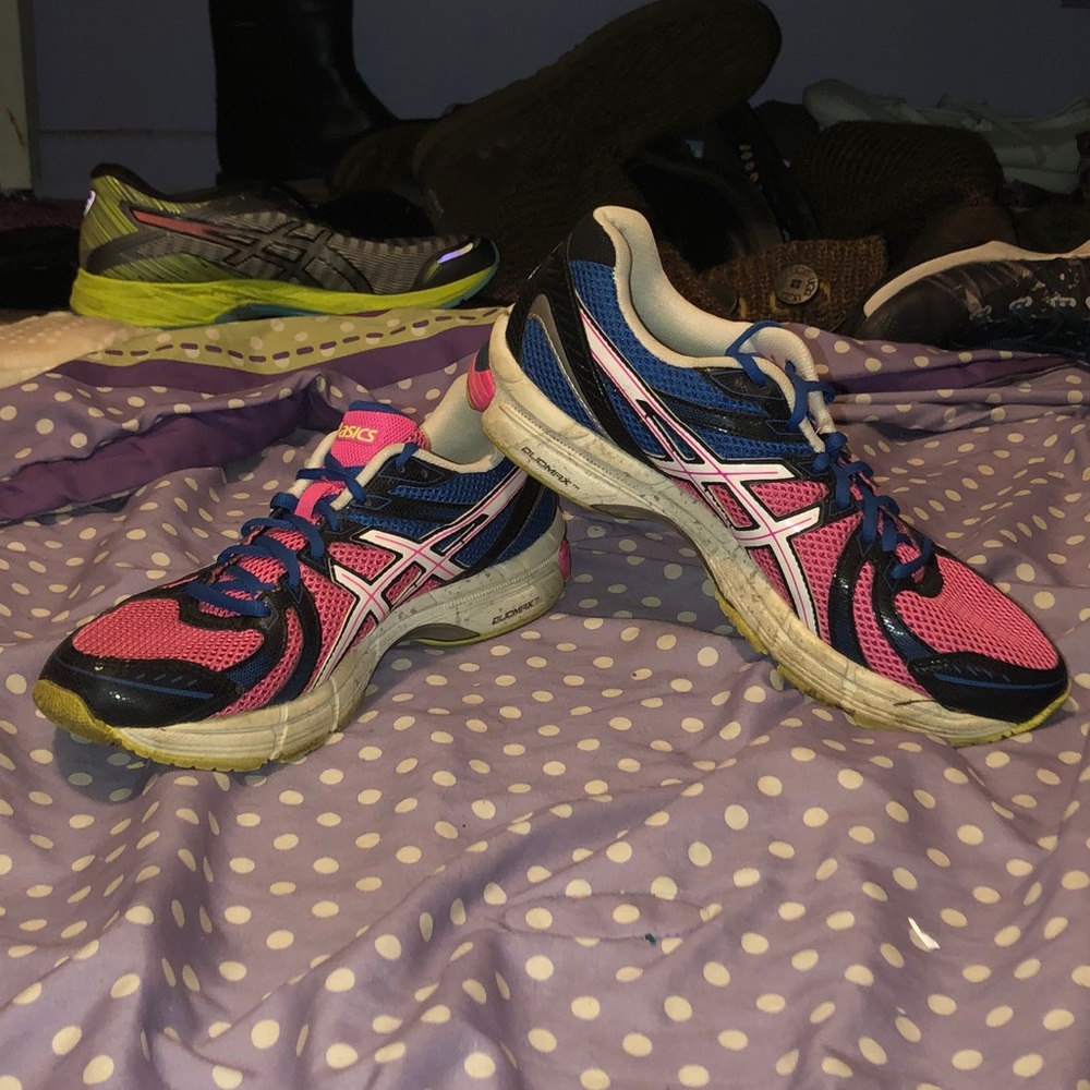 Asics gel shoe